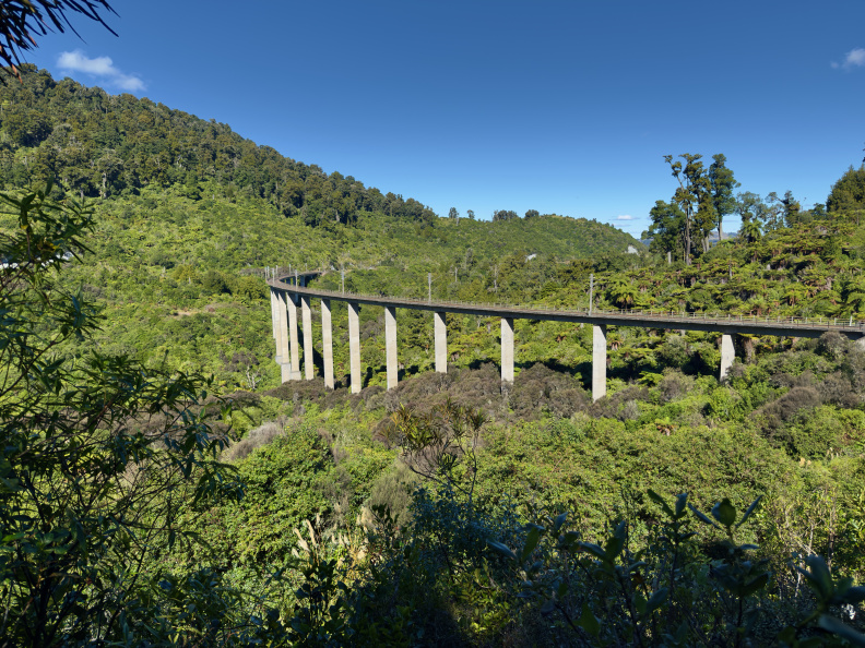 New Hapuawhenua Viaduct ("Old Coach Road")