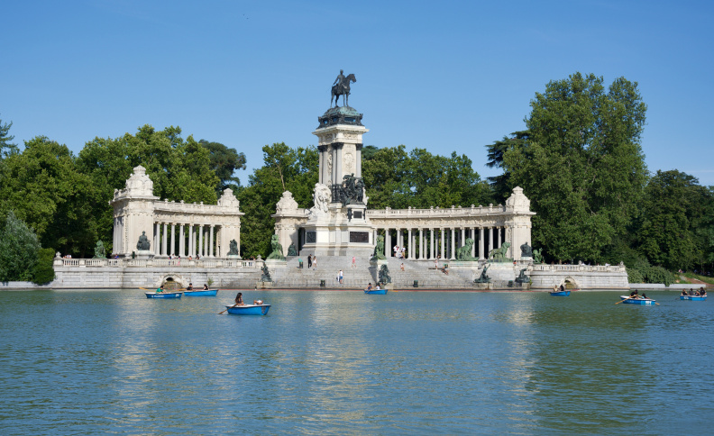 El Retiro Park