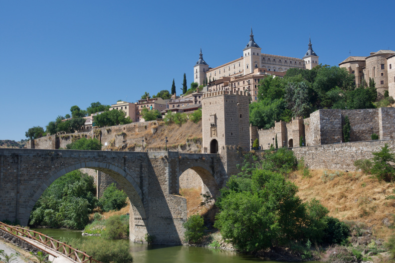 Looking up at the Alcazar from the Tagus River